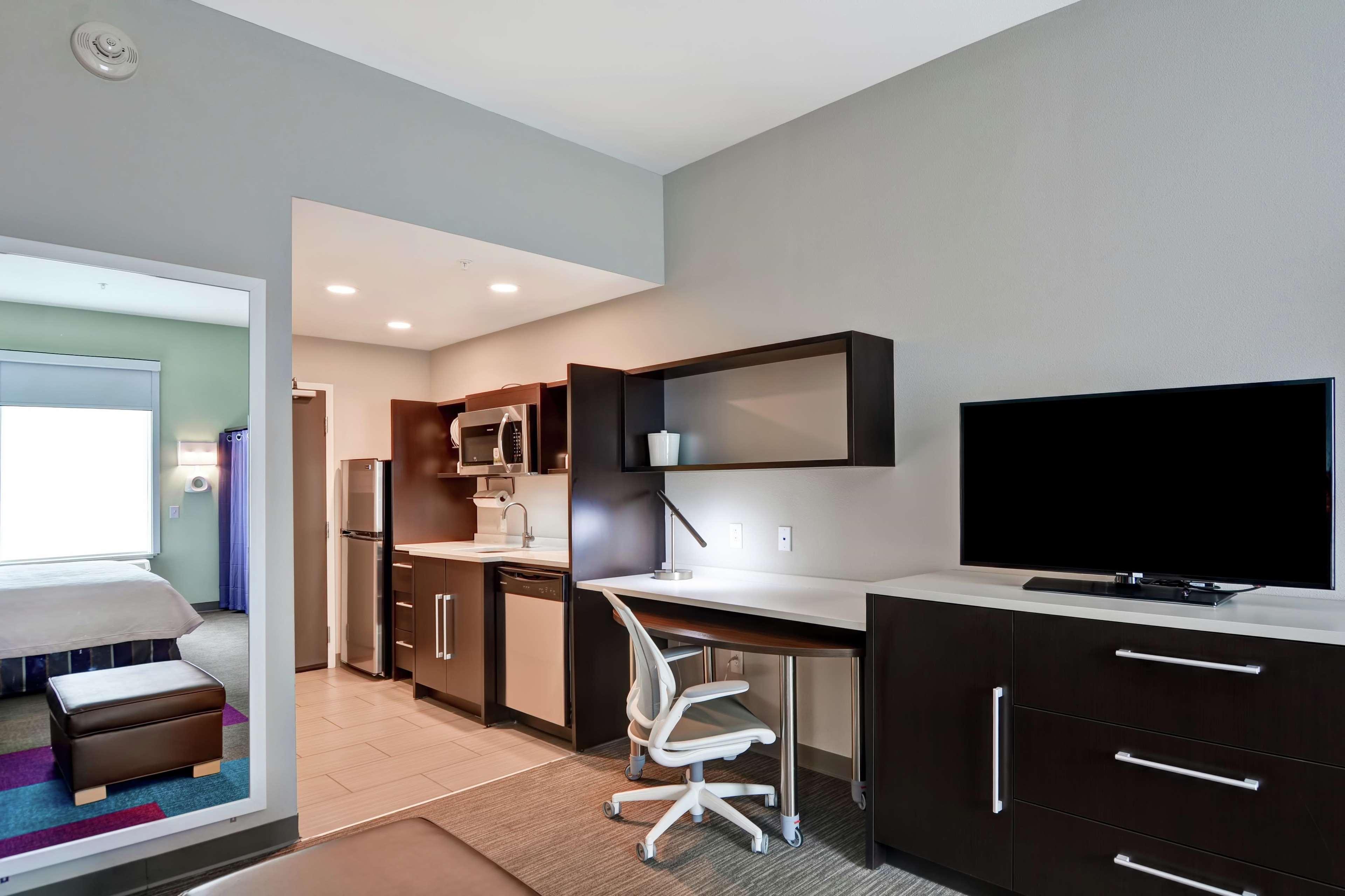 Home2 Suites Pensacola I-10 At North Davis Hwy Экстерьер фото