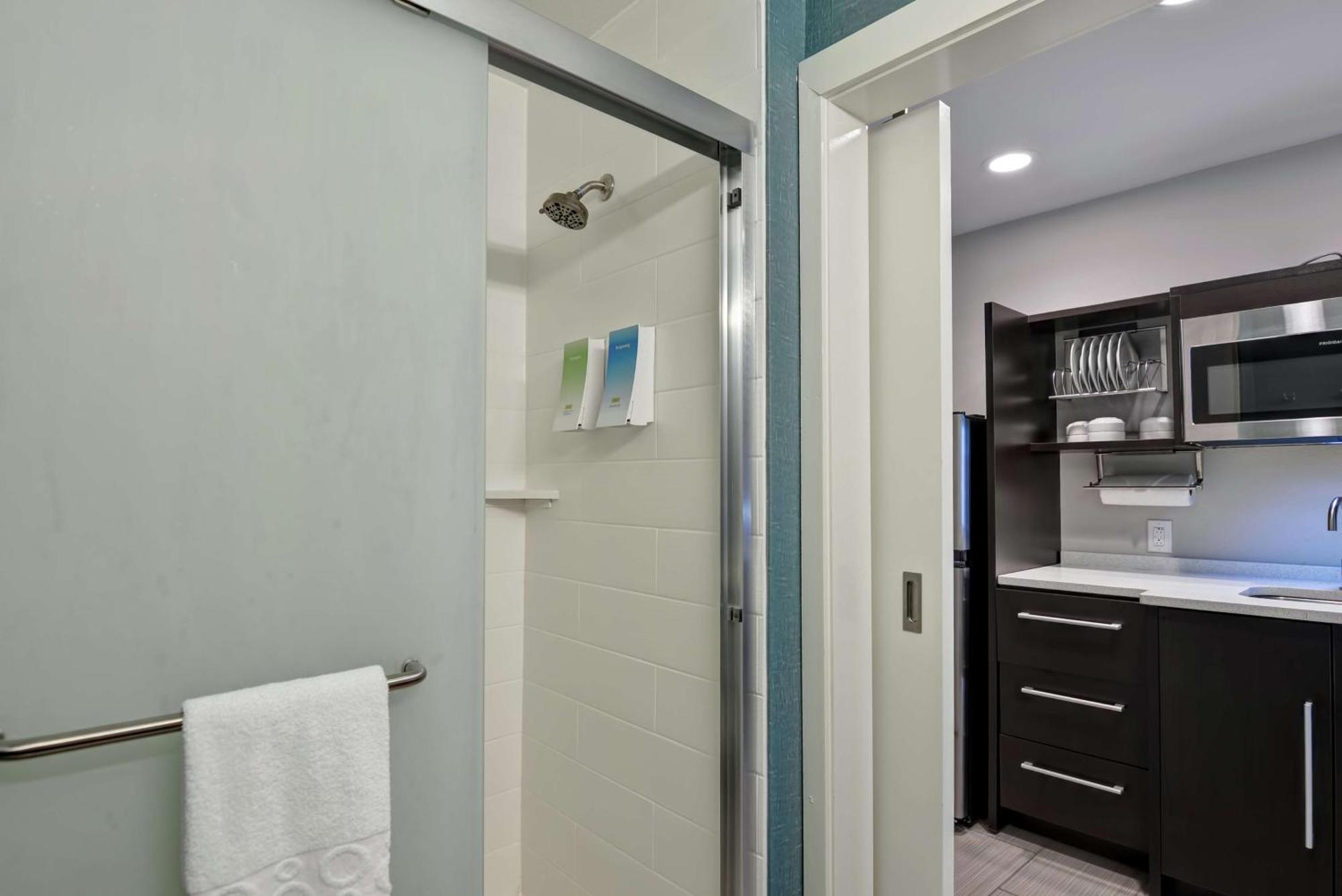 Home2 Suites Pensacola I-10 At North Davis Hwy Экстерьер фото