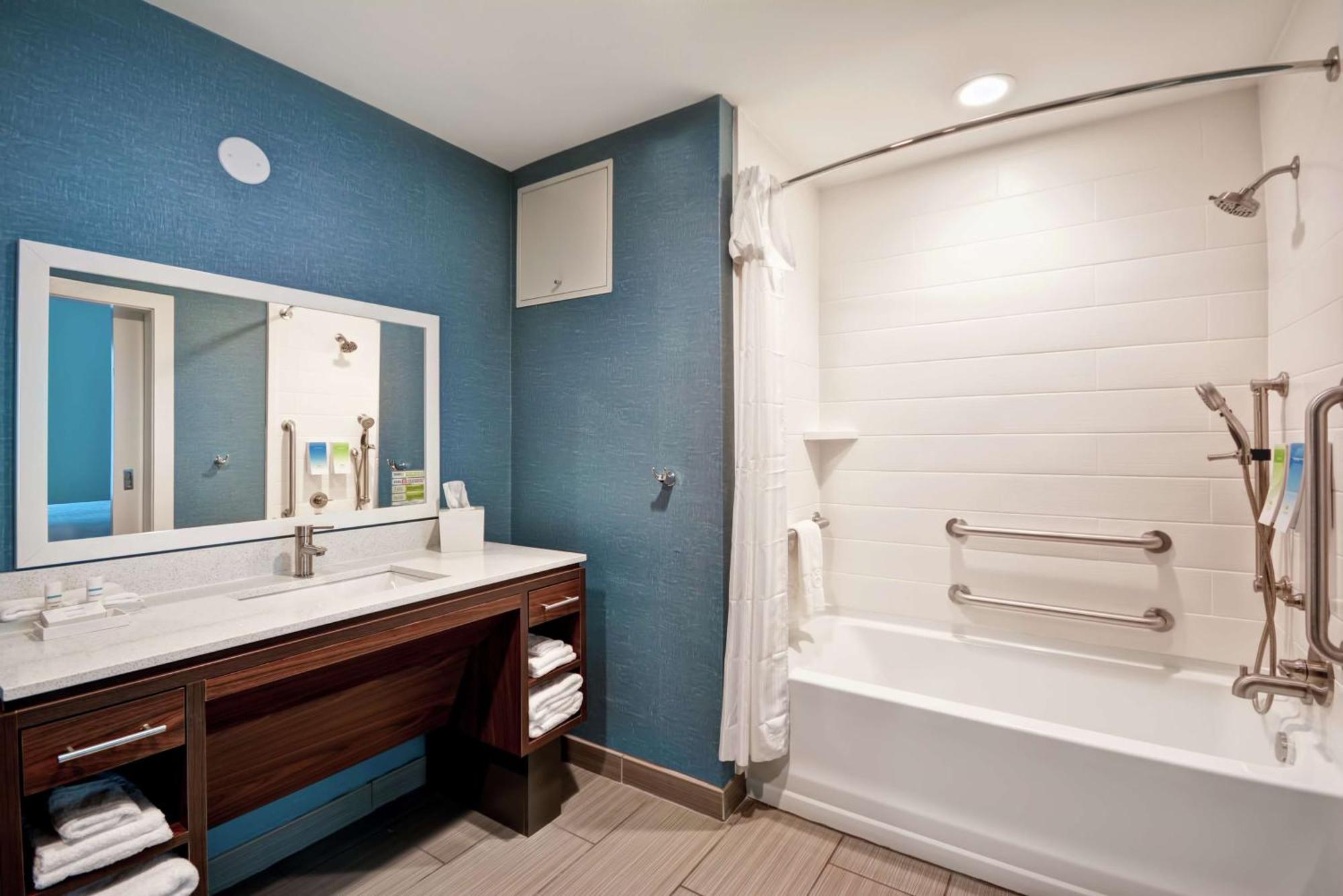 Home2 Suites Pensacola I-10 At North Davis Hwy Экстерьер фото